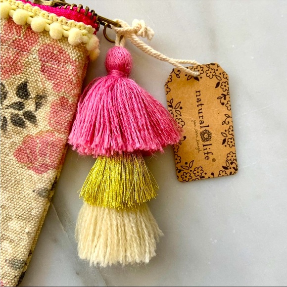 Natural Life•NWT•”Happily Ever After”•Zip Top Cosmetic Bag•Tasseled Tapestry Bag - Picture 3 of 12